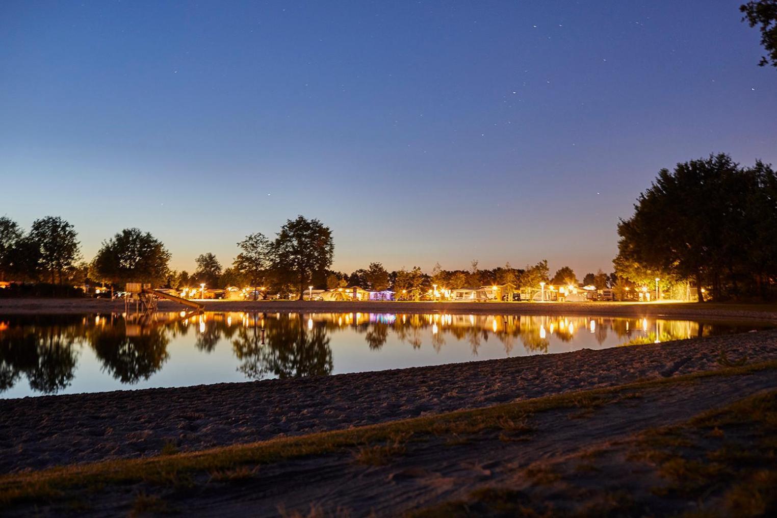 Estivo Premium Mobile Homes On Holidaypark Terspegelt Eersel Exterior foto